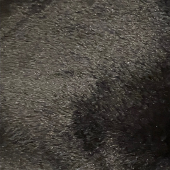 ❤️4/$10 Luxurious Black Throw Blanket - Picture 3 of 6